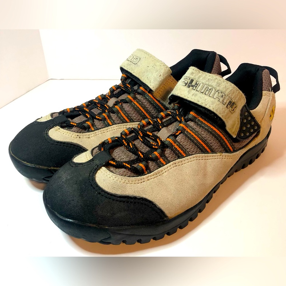 Shimano Shoes Women’s Size 41 (9.5) Cycling Shoes. Used Some Wear. As Is.